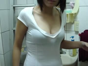 صديقتي تحب أن تعطيني المص